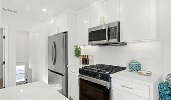482 Mountain View St, Altadena, CA 91001
