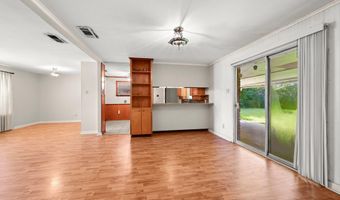 8067 Queenswood Ct, Baton Rouge, LA 70806