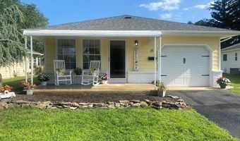 15 BARBUDA St, Toms River, NJ 08757