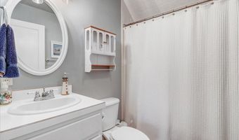 203 E Terminal Blvd, Atlantic Beach, NC 28512