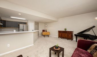 1468 Fox Pointe Cir, Ann Arbor, MI 48108