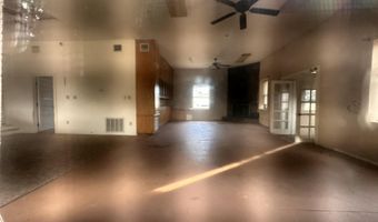 208 S White Oaks Ave, Capitan, NM 88316