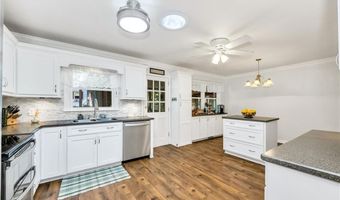 182 Woodburn Pl, Advance, NC 27006