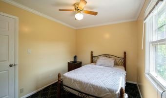 51 Aspen Cir, Albany, NY 12208