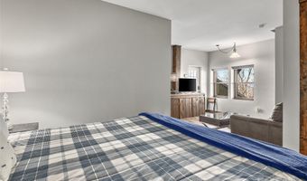 25 Crestwood Dr, Arden, NC 28704