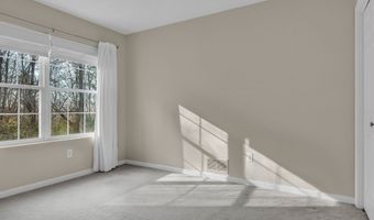 20 Lakeview Dr 20, Branford, CT 06405