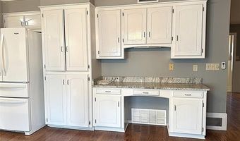 1508 Sunny Ln, Ardmore, OK 73401