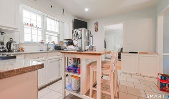 27 Powder Horn Hl, Brookfield, CT 06804