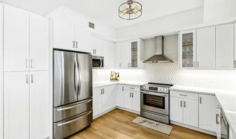 3340 NE 190th St 602, Aventura, FL 33180