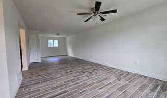 490 W DUCK CREEK Rd, Clayton, DE 19938