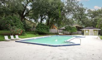 1052 ROYAL OAKS Dr, Apopka, FL 32703