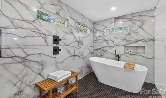 1608 Chippendale Rd, Charlotte, NC 28205