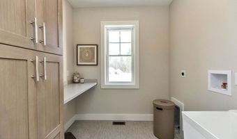 14 Overlook Cir, Auburn, NH 03032