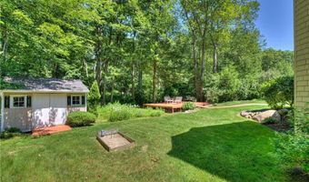 84 Bakewell Ct, Cranston, RI 02921