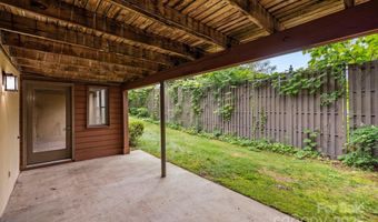 204 Woodfield Dr, Asheville, NC 28803