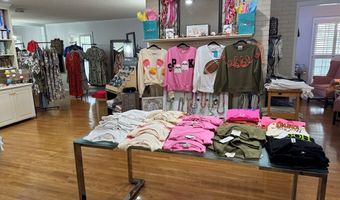 240 Whittle Cir, Ashburn, GA 31714