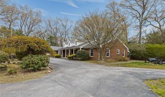 300 Twin River Rd, Lincoln, RI 02865