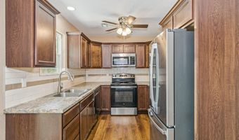412 E Clark Ave, Augusta, KS 67010