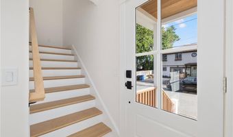 40 Atlantic St, Newport, RI 02840