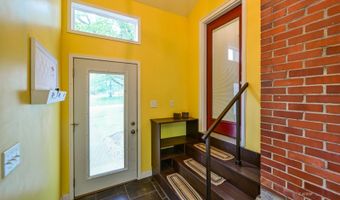 37 Euclid Dr, Athens, OH 45701