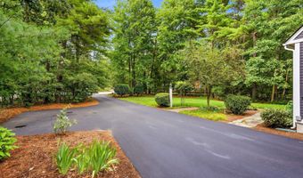 19 Tamarack Ln, Amherst, NH 03031