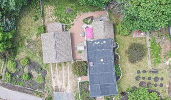 9 Lawes Ave, Bedford, NH 03110