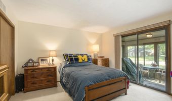 479 CHERRY Ln, Holland, MI 49424