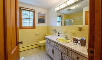198 N Timber Ln, Cheshire, CT 06410