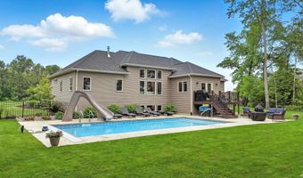 6212 Deer Hollow Rd, Auburn, IN 46706
