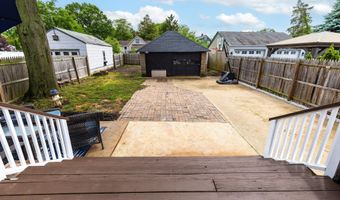 76 Morris Ave, Belford, NJ 07718