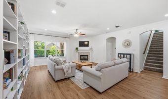 214 Parkview Dr, Aledo, TX 76008