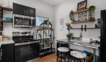 97 Eustis Ave 2, Newport, RI 02840