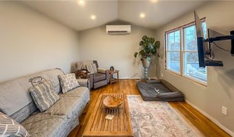 454 Ocean Ave, Block Island, RI 02807