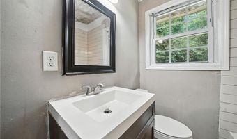 1576 S Gordon Rd, Austell, GA 30168