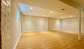 3912 19TH St S, Arlington, VA 22204