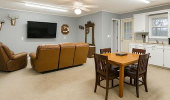 312 S Poplar Ave, Andrews, SC 29510