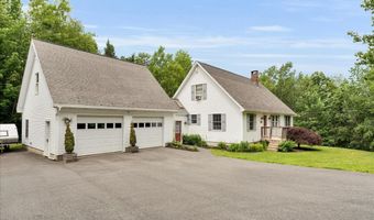 21 Bowling Green Ln, Belfast, ME 04915