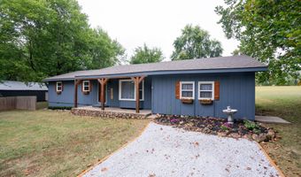 202 E Cawlfield St, Ash Grove, MO 65604