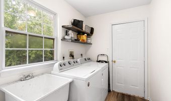 218 FIELDSTONE CROSSING Dr, Bear, DE 19701