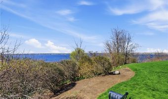 43 Bullocks Point Ave 8B, East Providence, RI 02915