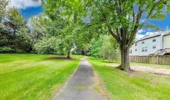 16420 PENNSBURY Dr, Bowie, MD 20716