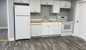 211 Montowese St, Branford, CT 06405