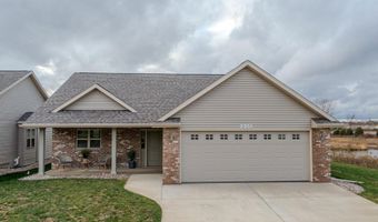 2351 E PLANK Cir, Appleton, WI 54915