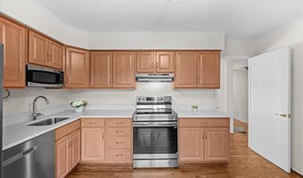 4619 MAYHUNT Ct, Alexandria, VA 22312