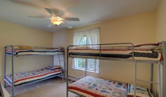16 Macomber Pt, Alburgh, VT 05440