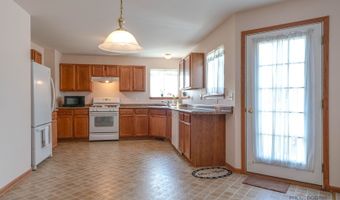 1094 Holly Dr, Antioch, IL 60002