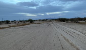 W NUGGET Road 17, Arizona City, AZ 85123