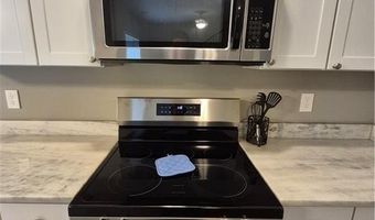 595 Vaughn Rd, Athens, GA 30606