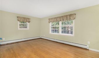 350 Essex Rd, North Kingstown, RI 02852