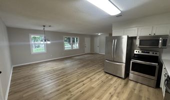 220 River Forest Dr, Boiling Springs, SC 29316